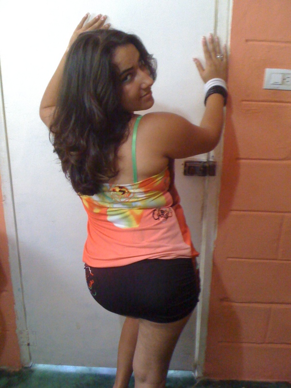Date this sultry Dominican Republic girl Jenny from Santiago DO2328