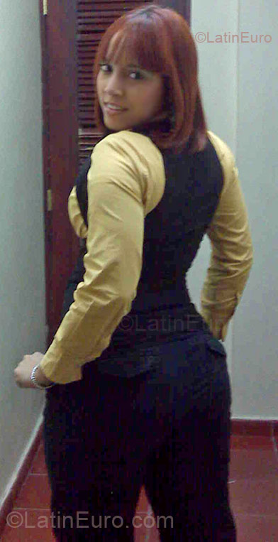 Date this sultry Dominican Republic girl Karina from San Francisco De Macoris DO2335