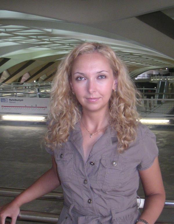 Date this attractive United Kingdom girl Lacute01 from London GB286