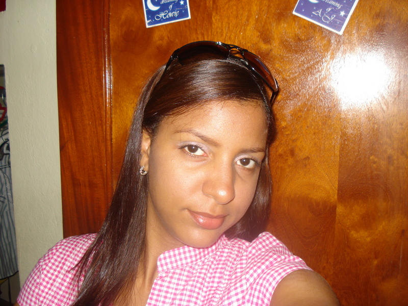 Date this exotic Dominican Republic girl Fior from Santo Domingo DO2755