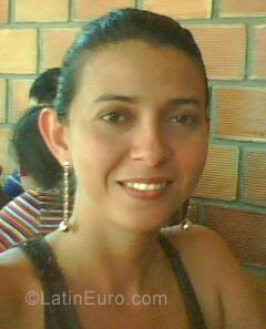 Date this beautiful Colombia girl Sandi from cucuta CO2462
