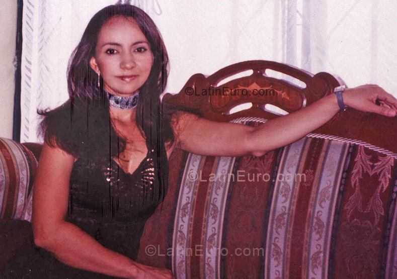 Date this funny Colombia girl Zulma Patricia from Cali CO2870