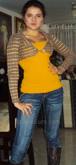 Date this good-looking Colombia girl Diana Marcela from Medellin CO2875