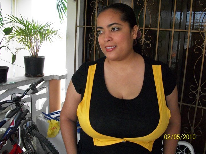 Date this exotic Dominican Republic girl Julissa21 from Puerto Plata DO3252