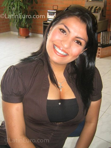 Date this foxy Colombia girl Liliana from Bogota CO2956
