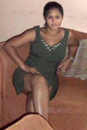 Date this happy Dominican Republic girl Ana Elizabeth from Santo Domingo DO3543