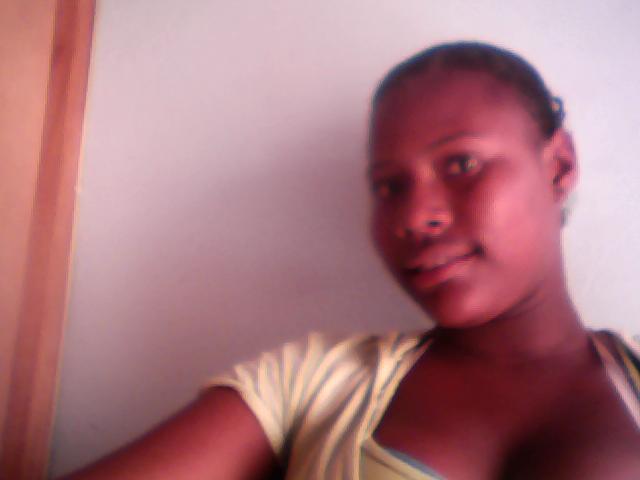 Date this pretty Algeria girl Yanelis lucia from san juan de uraba DZ2