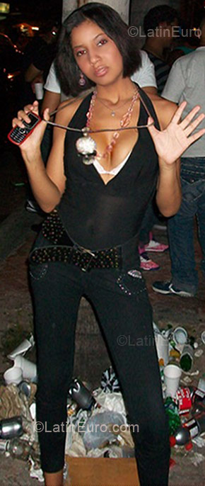 Date this tall Dominican Republic girl Lingi from San Critobal DO3639