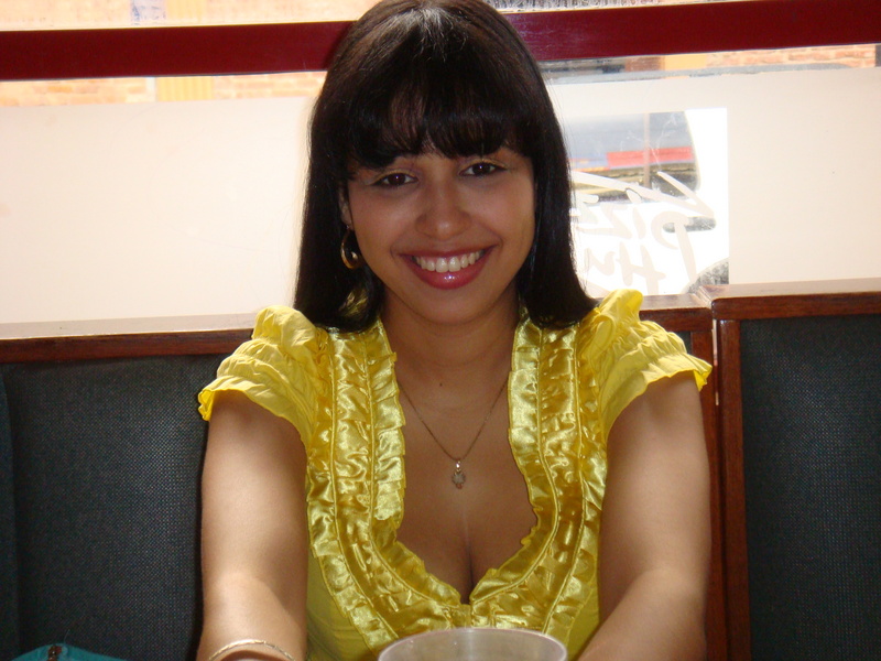 Date this happy Puerto Rico girl Karamelo from San Juan PR36