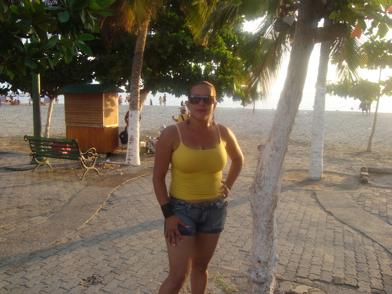 Date this attractive Colombia girl Francy Elana from Girardota CO3482