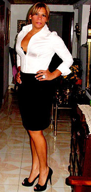 Date this beautiful Colombia girl Viviana46 from Bogota CO3529