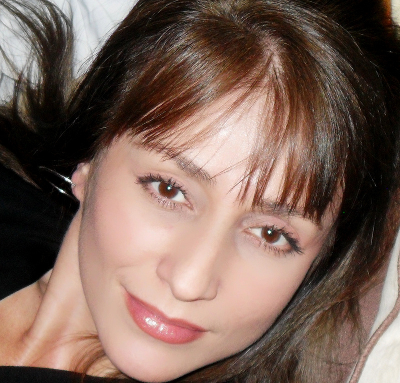 Date this exotic Colombia girl Esmeralda1968 from Pereira CO3622