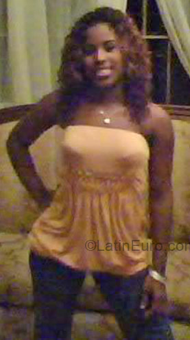 Date this hard body Dominican Republic girl Yamelby from Republica Dominicana DO3883