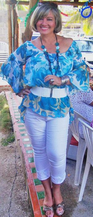 Date this fun Colombia girl Mary from Barranquilla CO3657