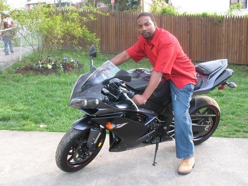 Date this foxy United States man Chocolate_Treat from Washington D.C. US5810