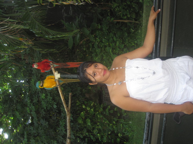 Date this funny Colombia girl Myriam from Bucaramanga CO3701