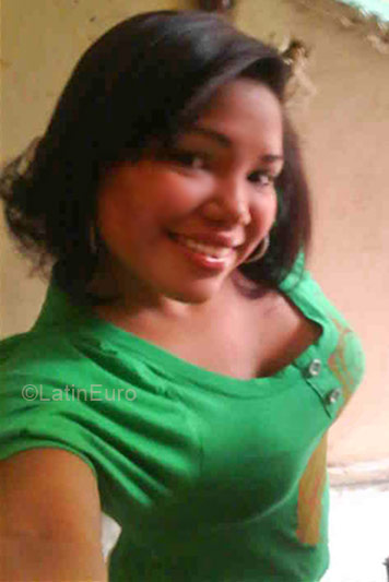Date this attractive Dominican Republic girl Cristina from Santo Domingo DO3952