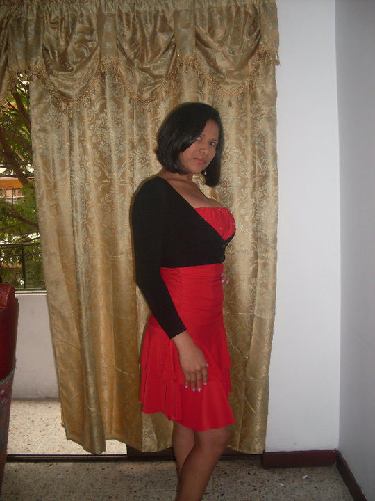 Date this gorgeous Colombia girl Isabel from Medellin CO3894