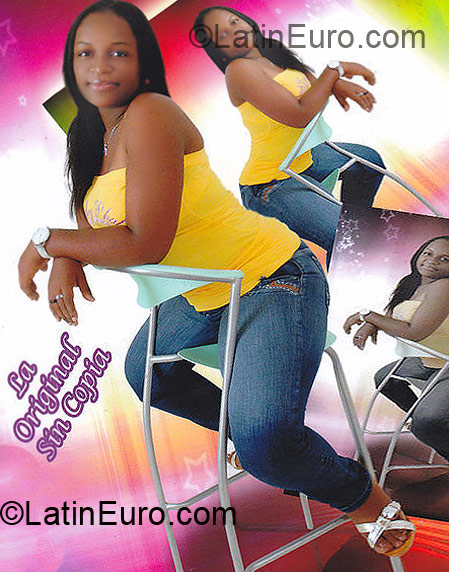 Date this foxy Dominican Republic girl Saudy saony from San Pedro de Macoris DO4059