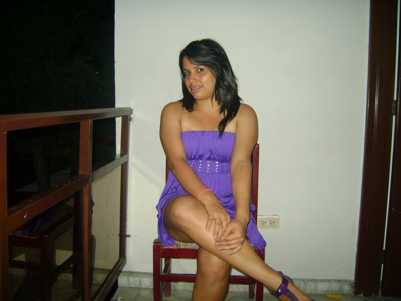 Date this good-looking Colombia girl Xiomara from Cali CO3975
