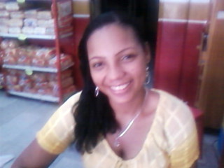 Date this happy Colombia girl Carolina caiced from Buenventura CO4005