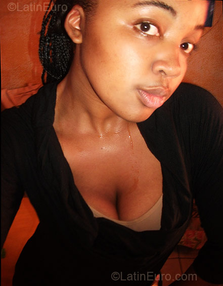 Date this young Brazil girl Veronica from Sao Paulo BR5934