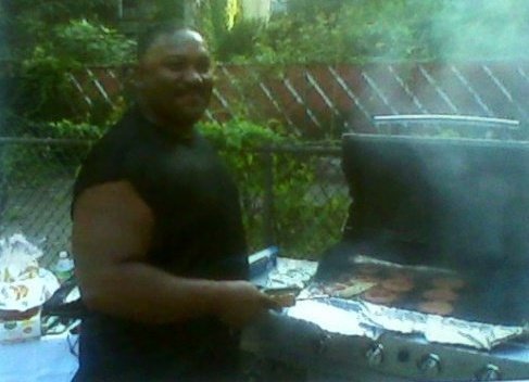 Date this pretty United States man Ralph m from brooklyn US5944