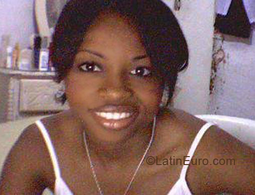 Date this sultry Dominican Republic girl Miguelina from Santo Domingo DO4227