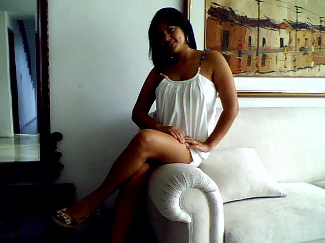 Date this charming Colombia girl Annym from Cali CO4291