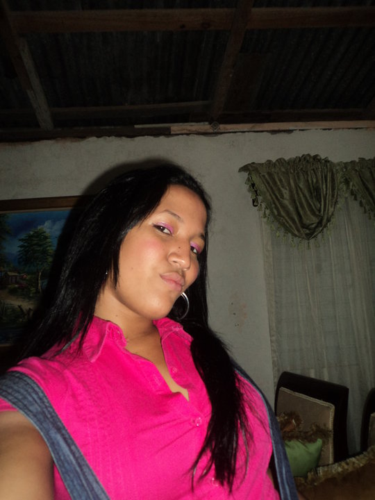 Date this athletic Dominican Republic girl Germania from Bonao DO4406