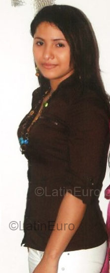 Date this cute Colombia girl Kendis from Cali CO4345