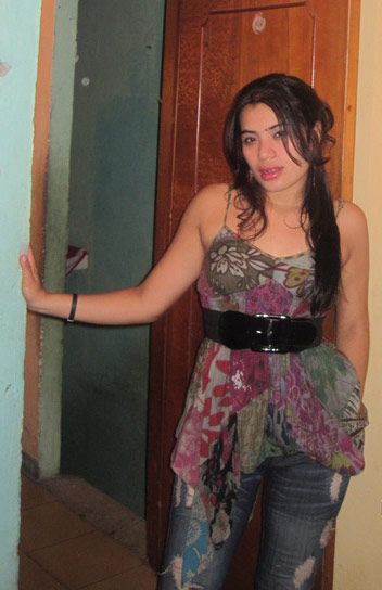 Date this lovely Colombia girl Carol from Cali CO4364