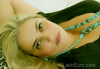Date this stunning Brazil girl Benedita from Goiatuba BR3183