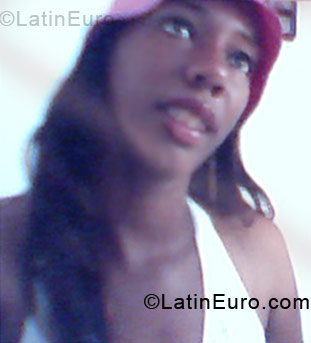 Date this gorgeous Brazil girl Regiane from Davila BR3240