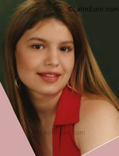 Date this fun Colombia girl Jessica Andrea from Medellin CO4460