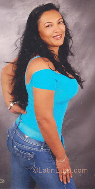 Date this happy Colombia girl Patricia Vallejo from Pereira CO4493