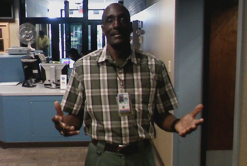 Date this nice looking United States man Shaka from New Orleans US6516