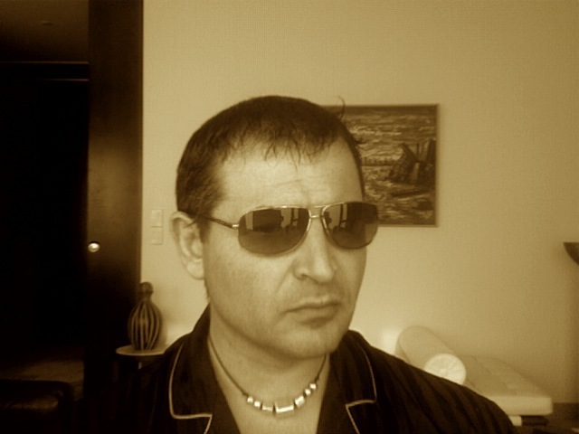 Date this nice looking Australia man Artbrancusi from Melbourne AU131