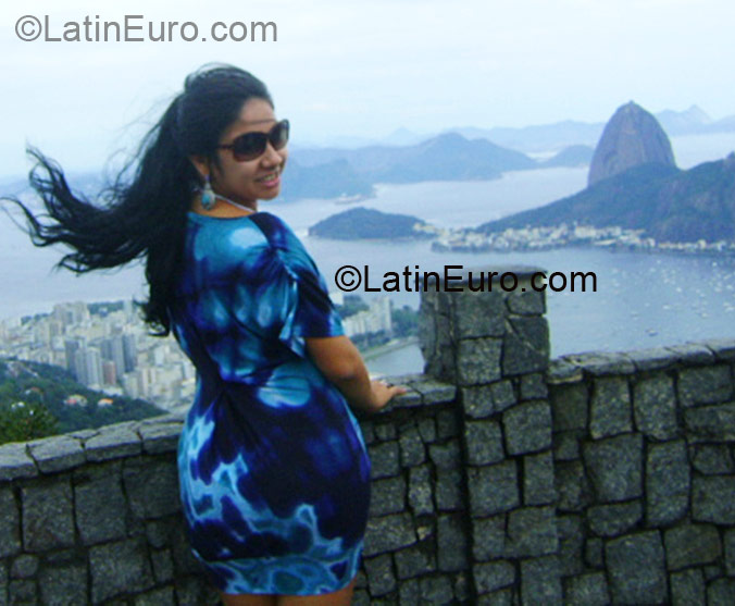 Date this pretty Brazil girl Yana Leandra from Manaus BR3331