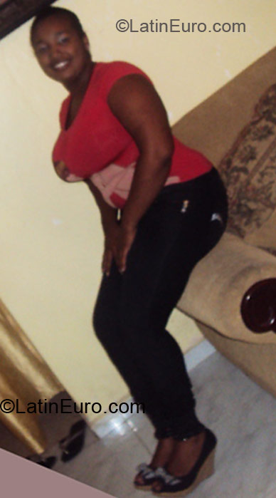 Date this athletic Dominican Republic girl Marlene from Republica Dominicana DO4790