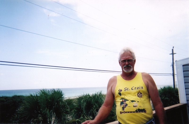 Date this tall United States man Lightenbug from Hamilton US6725