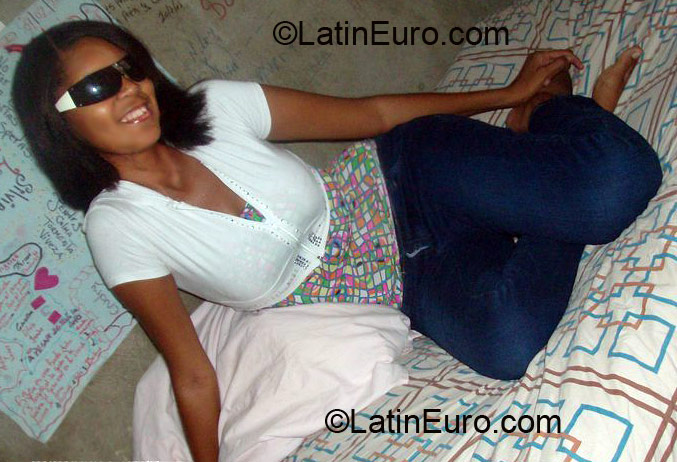 Date this fun Dominican Republic girl Silvia from Santo Domingo DO4882