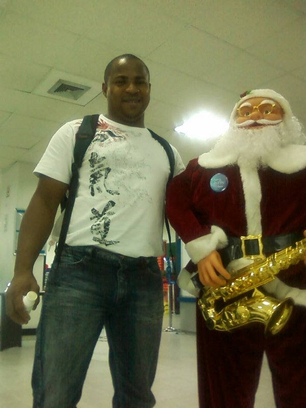 Date this hard body Colombia man Sexyman9 from Cali CO4835