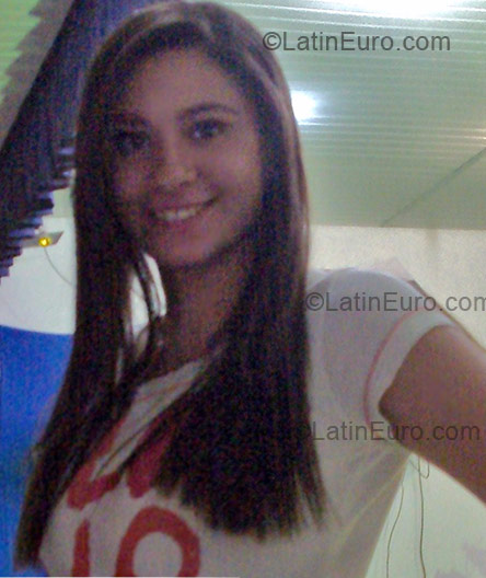 Date this athletic Brazil girl Leticia from Fortaleza BR3473