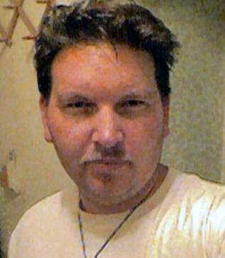 Date this nice looking United States man Logan from Northridge US7152