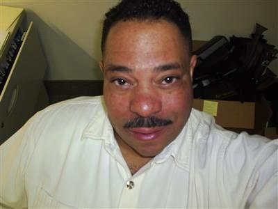 Date this lovely United States man E-313 from Detroit US7166