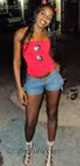 Date this delightful Brazil girl Michelle from Rio de Janeiro BR3476