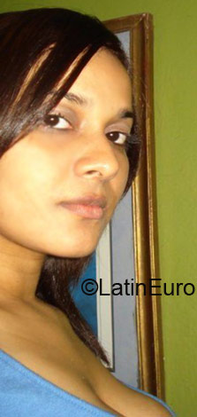 Date this cute Colombia girl Alemafece from Barranquilla CO4888