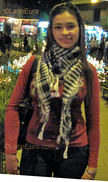 Date this stunning Colombia girl Rosa from Medellin CO4899