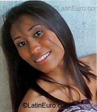 Date this foxy Brazil girl Elida from Sao Paulo BR3564